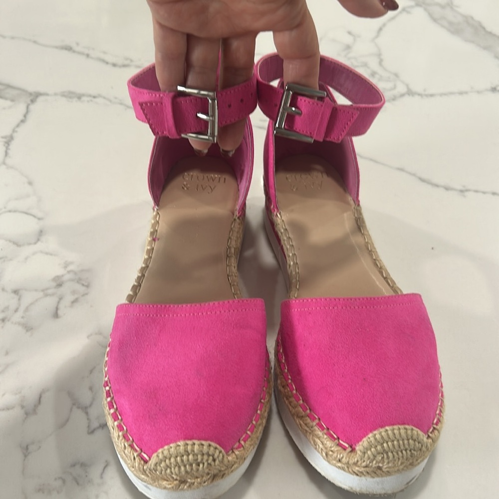 Crown & Ivy Britnee Pink Espadrille. Size 7M